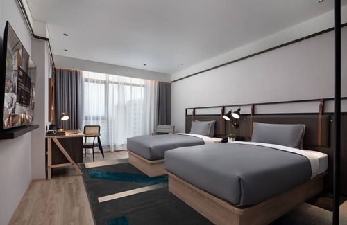 Minhang Hotel | Budget-Friendly Stay at Shanghai Hongqiao Tongpai Hotel