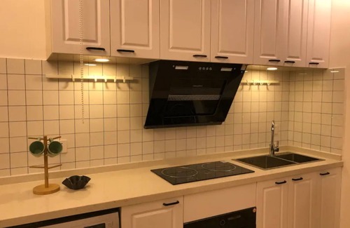 Huaihai Road Commercial Area House | Discover Moxi Inn: Family-Friendly Retreat in Shanghai