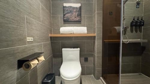 Pudong Hotel | Discover the Shanghai Pudong Caolu Atour Hotel Experience
