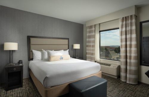 Afton Hotel | Relaxing Shangri-La Resort: Oceanfront, Spa & Pet-Friendly