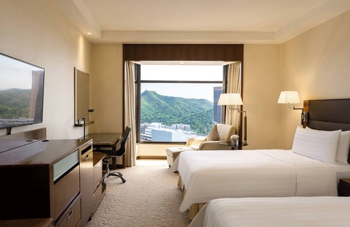 Luohu Hotel | Experience Shangri-La Shenzhen: 5-Star Comfort & Spa Retreat
