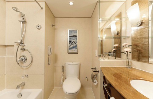 Luohu Hotel | Experience Shangri-La Shenzhen: 5-Star Comfort & Spa Retreat