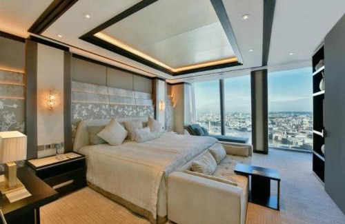Elephant and Castle Hotel | Experience Elegance at Shangri-La The Shard, London