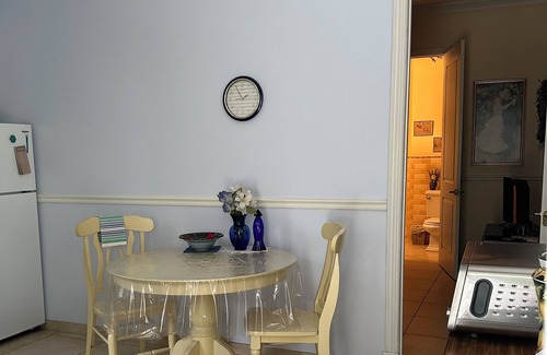 Homestead Apartment | Explore Shangrila in the Redlands for Your Next Getaway