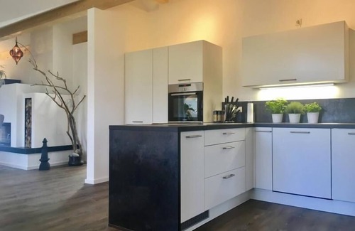 Uebersee Apartment | Relaxing Stay at Shania Residence with Spa and Hot Tub