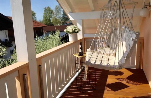 Uebersee Apartment | Relaxing Stay at Shania Residence with Spa and Hot Tub