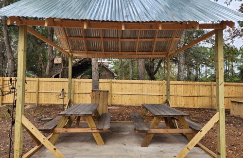 Hinesville House | Shanks Quarters: Your Ideal Family Retreat by the Ocean