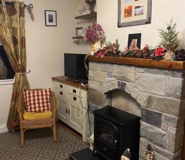 Easkey House | Welcoming Shannon Park House: Highly Rated & Family-Friendly