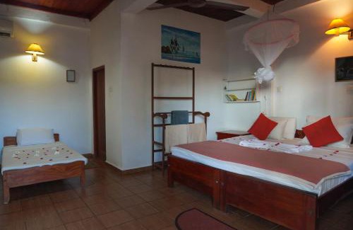 Unawatuna House | Oceanfront Retreat at Shanthi Beach Resort for Families