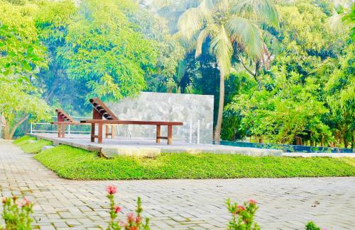 Mihintale Hotel | Discover Shanthi Villa Resort: Pet-Friendly with Pool & Breakfast