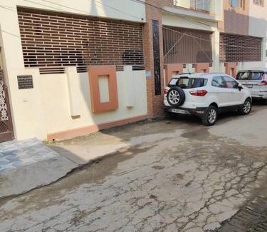 Faizabad Apartment | Discover Comfort at Shantiniketan in Ayodhya - 4 Star Stay