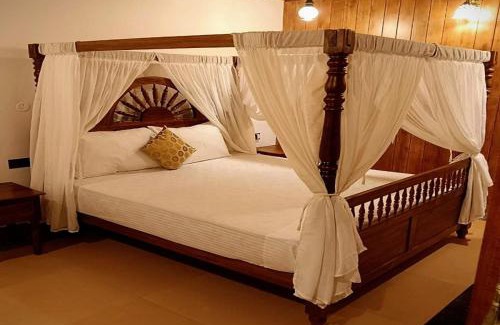 Andhakaranazhy Resort | Idyllic Shantitheeram Ayurveda Resort with Pool & Spa