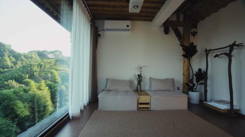 Leshan Hotel | Shanye Lianglu