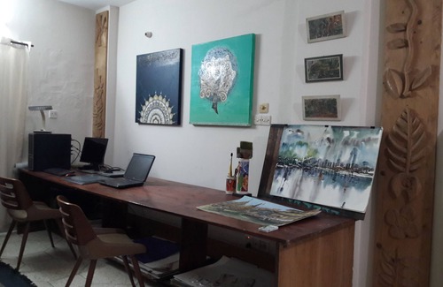 Dhanmondi Apartment | Artistic Escape at SHARE ART HOUSE with Family-Friendly Amenities