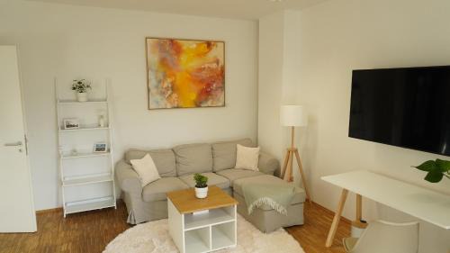 Rotherbaum Apartment | Relax at Apartment Grindelallee Hamburg with Pool Access