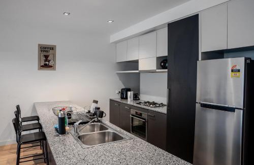 Bundoora House | Shared House in Melbourne