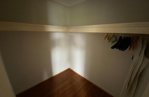 Upper Coomera House | Budget-Friendly Shared House Near Shopping & Theme Parks