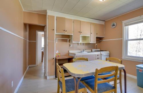 Ellenville Apartment | Discover Lakefront Ellenville Cabin for Outdoor Adventures