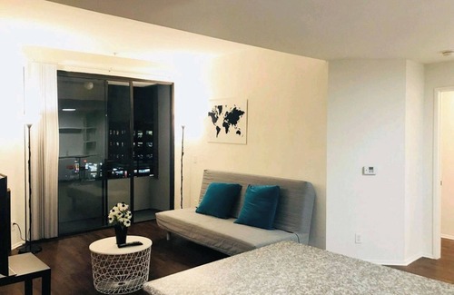 Koreatown Apartment | Budget-Friendly Shared Room in Vibrant Koreatown