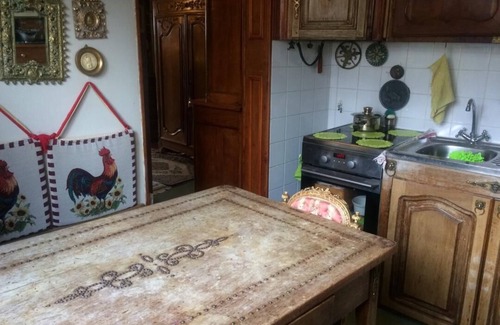 Maurepas-Patton Condo | Budget-Friendly Shared Room with Kitchen Access