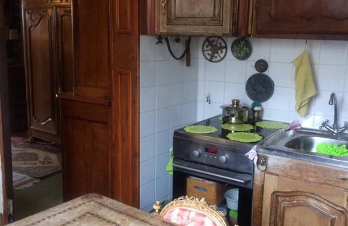 Maurepas-Patton Condo | Budget-Friendly Shared Room with Kitchen Access