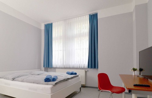 Guben Apartment | Comfortable Shared Room with Private Amenities in Guben