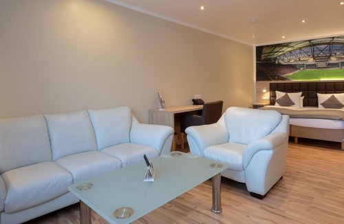 Kaiserslautern Hotel | Cozy Shared Room at Hotel-Restaurant Barbarossahof