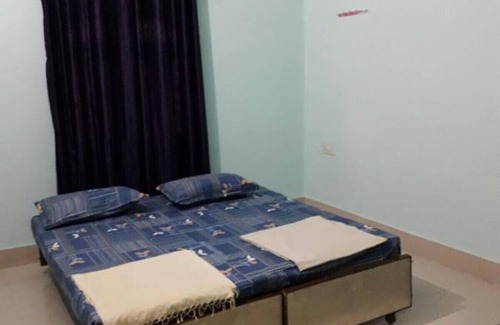 Varanasi House | Relax at Sharma Kunj Homestay with Private Pool Access