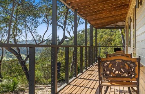 Leets Vale House | Unforgettable Family Getaway at Sharpe's Ridge Retreat