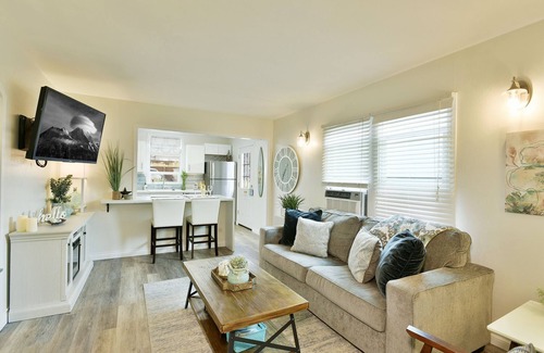 Mount Shasta Condo | Idyllic Shasta Harmony: Spectacular Mountain Views Await