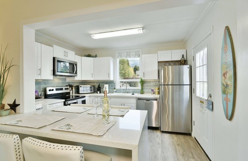 Mount Shasta Condo | Idyllic Shasta Harmony: Spectacular Mountain Views Await