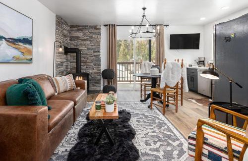 Shaver Lake Apartment | Pet-Friendly Shaver Lake Tiny Home Lodge for Family Getaways