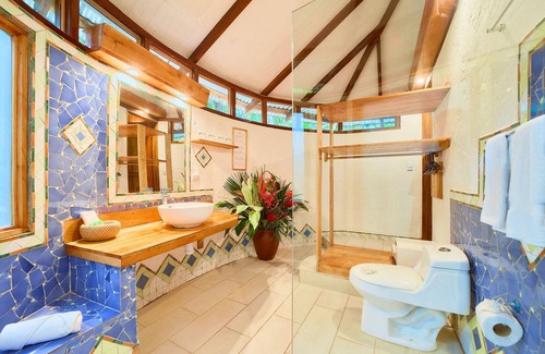 Chiguata Hotel | Eco-Friendly Shawandha Ecolodge with Pool and Ocean Views