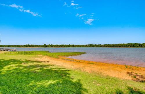 Shawnee House | Shawnee Cabin with On-Site Reservoir Access!
