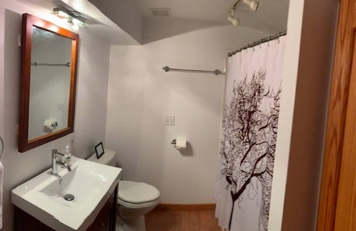 Cobden Apartment | Relaxing Shawnee Hills Hideaway with Pool & Breakfast