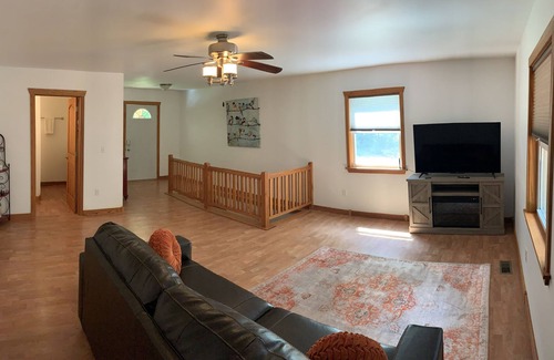 Cobden Apartment | Relaxing Shawnee Hills Hideaway with Pool & Breakfast