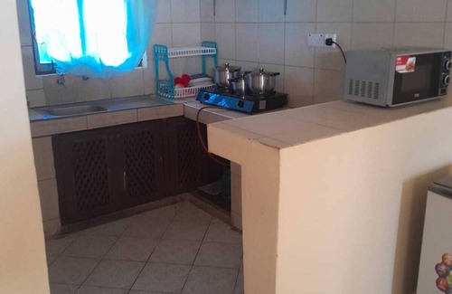 Diani Beach Apartment | Shaz cozy home in Diani darad 10mins walk to the beach