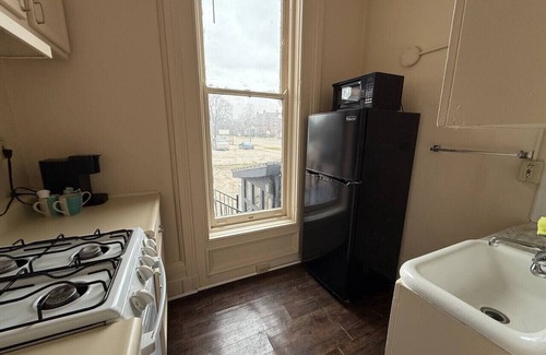 Bay City Apartment | Shearer Historical House Unit 1