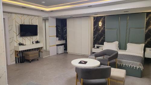 Navoiy Hotel | Shedevr Plaza Navoiy