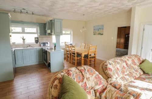 Carrick-on-Shannon House | Unforgettable Stay at Sheemore View: Pet & Child Friendly