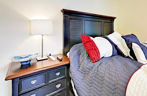 Edgecomb Apartment | Discover Sheepscot Gardens: Family-Friendly Retreat Awaits