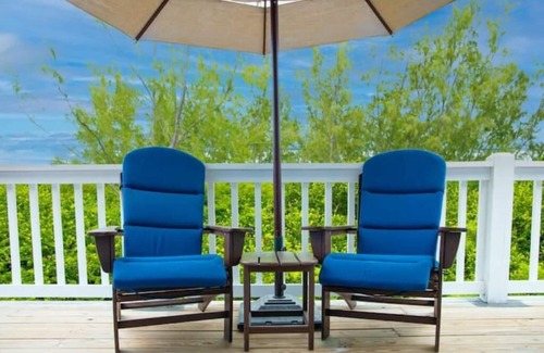 Tar Bay Apartment | Sheer Bliss BeachView Apt #4
