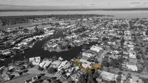 Paynesville House | Family-Friendly Retreat at Sheerwater Jetty - Rated 10/10