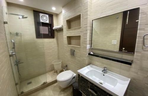 South Extension Bed & Breakfast | Cozy Sheesh Mahal Bed & Breakfast - Family Friendly Stay