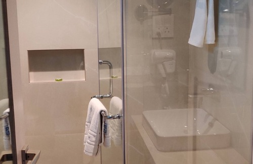 Malad West Hotel | Convenient Stay at Sheetal Residency with Family-Friendly Amenities
