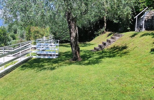 Castelletto Apartment | Sheila House: Pet-Friendly Retreat with a 9.5/10 Rating