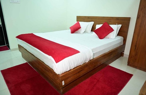 Maliwada Hotel | Comfortable Shelke Mama's Lodging with Family-Friendly Amenities