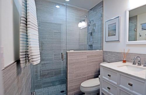 Bay Isle House | Relax at Shell Beach - The Treehouse with Pool & Hot Tub