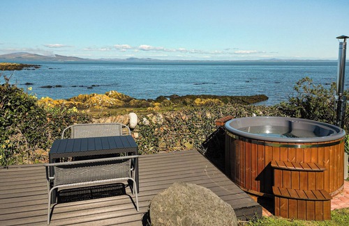 Newton Stewart Cottage | Relaxing 3 Bedroom Retreat in Portyerrock, Near Newton Stewart