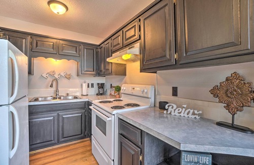 Shell Knob House | Scenic Shell Knob Guest House with Lake View & Fire Pit